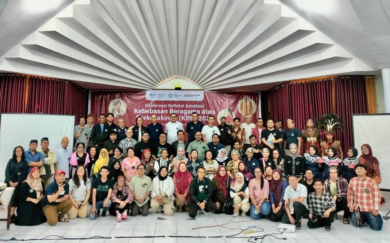 Konferensi Refleksi Advokasi Kebebasan Beragama dan Berkeyakinan 2025 di Panti Samadi Tomohon (Foto Koalisi KBB Sulut)