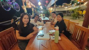 Peserta CO sedang diskusi kelompok setelah materi. Febriyanti Lempi (paling kiri). Doc. B. Lapong